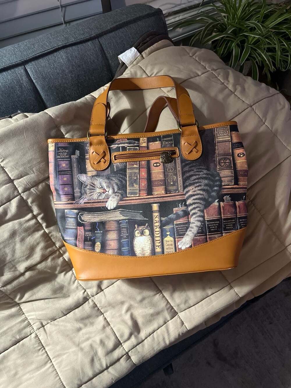 Classic Tails Library Cat Handbag Charles Wysocki Frederick The Literate Tote